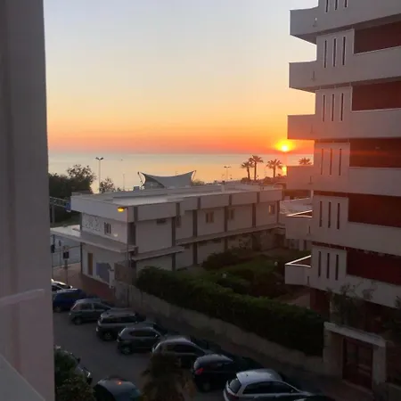 Pranayama Sea View Penzion Bari